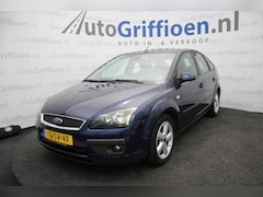 Ford Focus - 1.6-16V Futura keurige 5-deurs met trekhaak