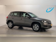 Volkswagen Tiguan - 1.4 TSI Sport&Style Navigatie Parkeersensoren Stoelverwarming