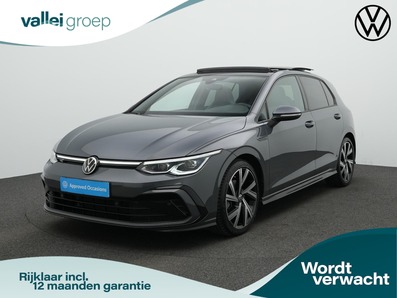 Volkswagen Golf - 1.5 eTSI 150 pk DSG R-Line Business+ | Panoramadak | Trekhaak | IQ Light | Stuur-/stoelver - AutoWereld.nl