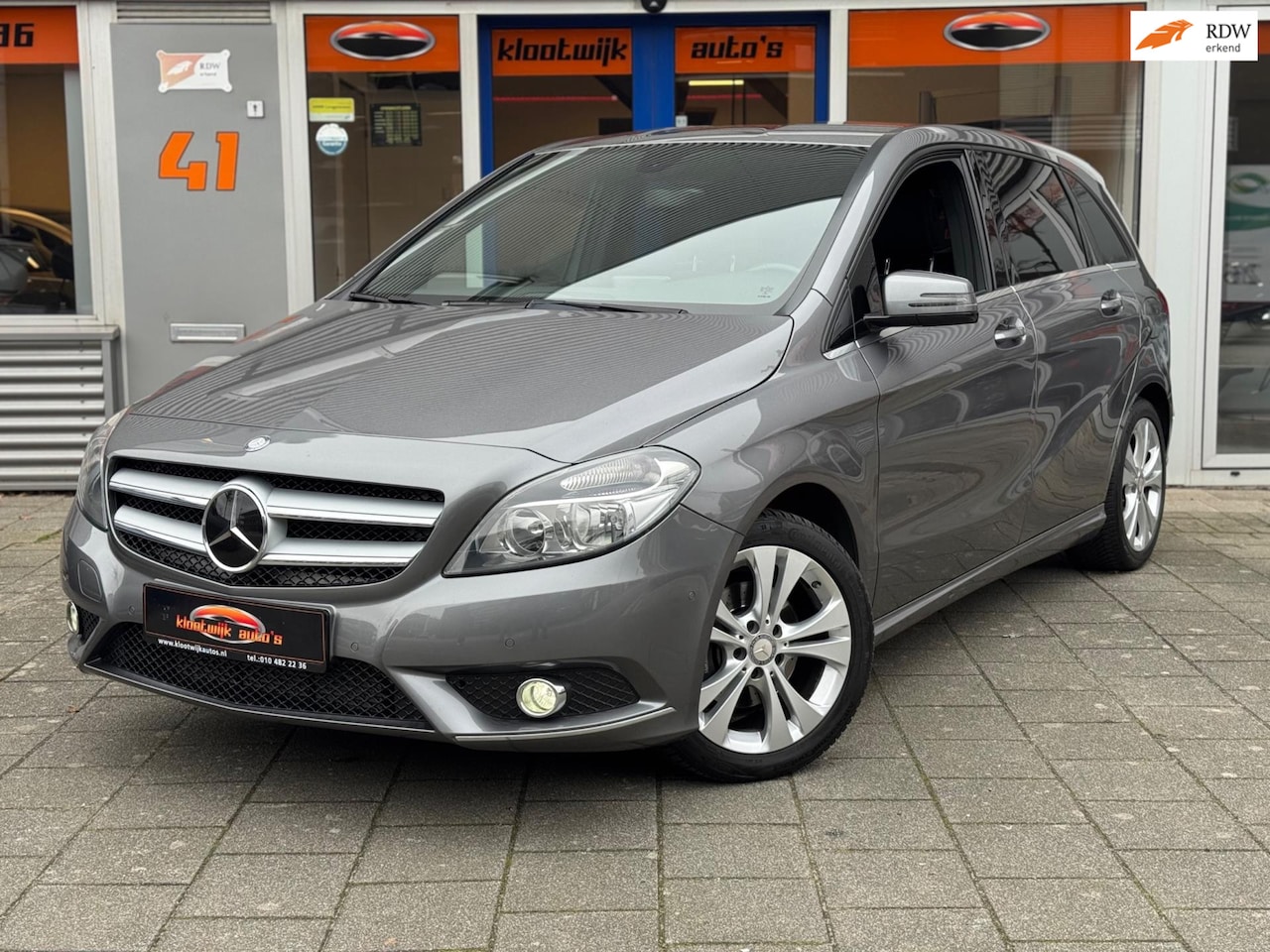 Mercedes-Benz B-klasse - 180 Ambition Navigatie LM Leder/Stof Dealer Onderhouden - AutoWereld.nl