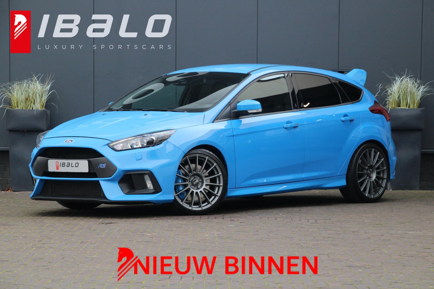 Ford Focus - 2.3 RS | OZ Racing | Remus | 350pk | - AutoWereld.nl
