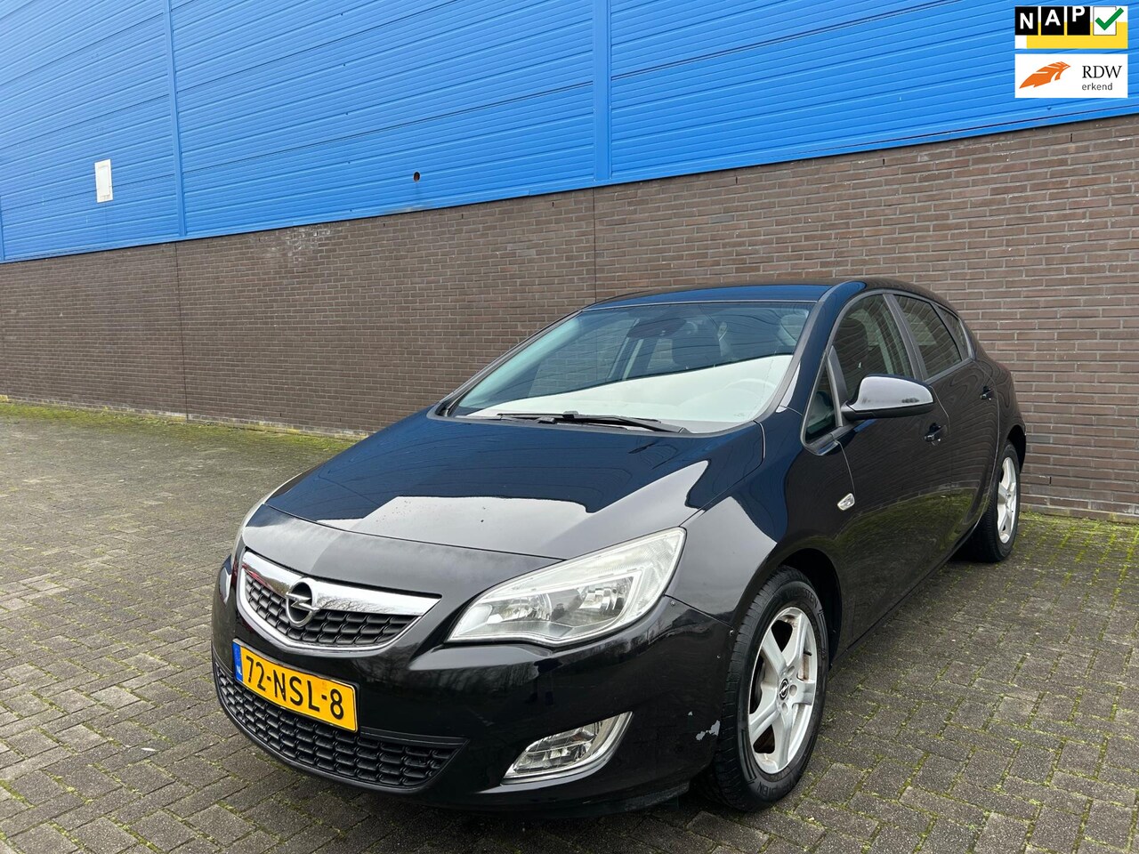 Opel Astra - 1.6 Edition | Automaat | Trekhaak | Automatische Verlichting | LM Velgen | Isofix | Sfeerv - AutoWereld.nl