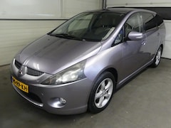 Mitsubishi Grandis - 2.4-16V Intense - 6 persoons - Trekhaak - Cruise Control