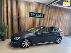 Volvo V60 - 2.4 D6 AWD Plug-In Hybrid Leer, Schuifdak, Xenon