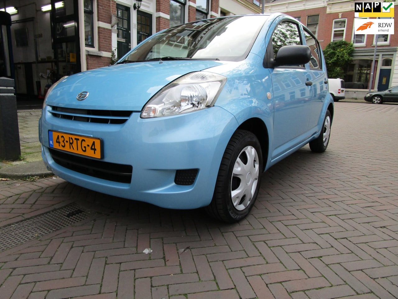 Daihatsu Sirion 2 - 1.0-12V 5-Deurs - AutoWereld.nl