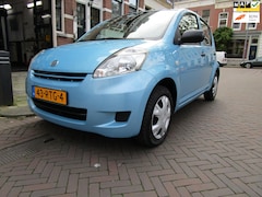 Daihatsu Sirion 2 - 1.0-12V 5-Deurs