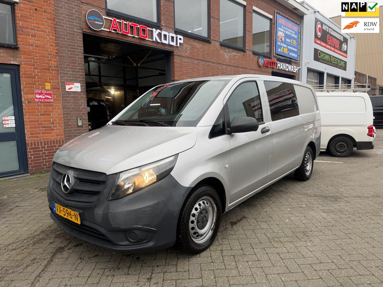 Mercedes-Benz Vito - 111 CDI Lang Dubbel cabine Comfort 6 pers - AutoWereld.nl