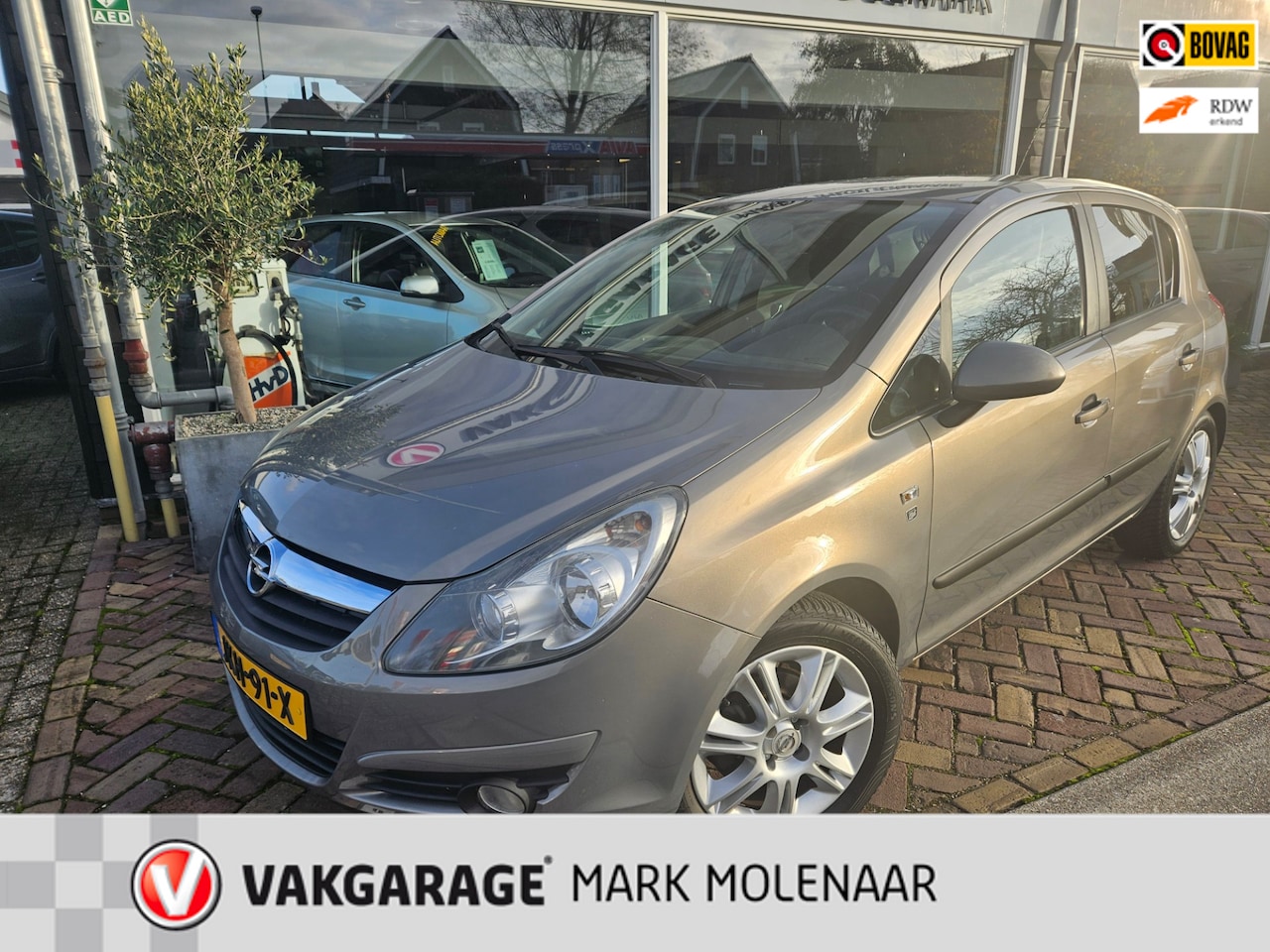 Opel Corsa - 1.4-16V Cosmo 1.4-16V Cosmo - AutoWereld.nl