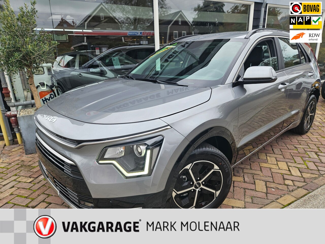 Kia Niro - 1.6 GDi Hybrid DynamicLine NIEUWE AUTO!! - AutoWereld.nl