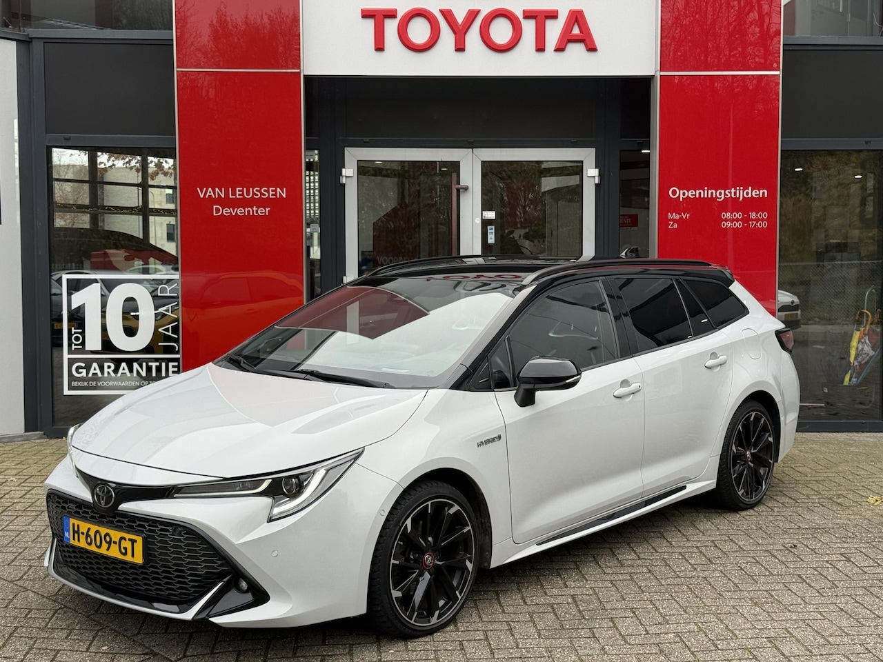 Toyota Corolla Touring Sports - 2.0 Hybrid GR-Sport Plus NL-AUTO APPLE/ANDROID CARPLAY CAMERA PRK SNSR V+A ELEK ACHTERKLEP - AutoWereld.nl