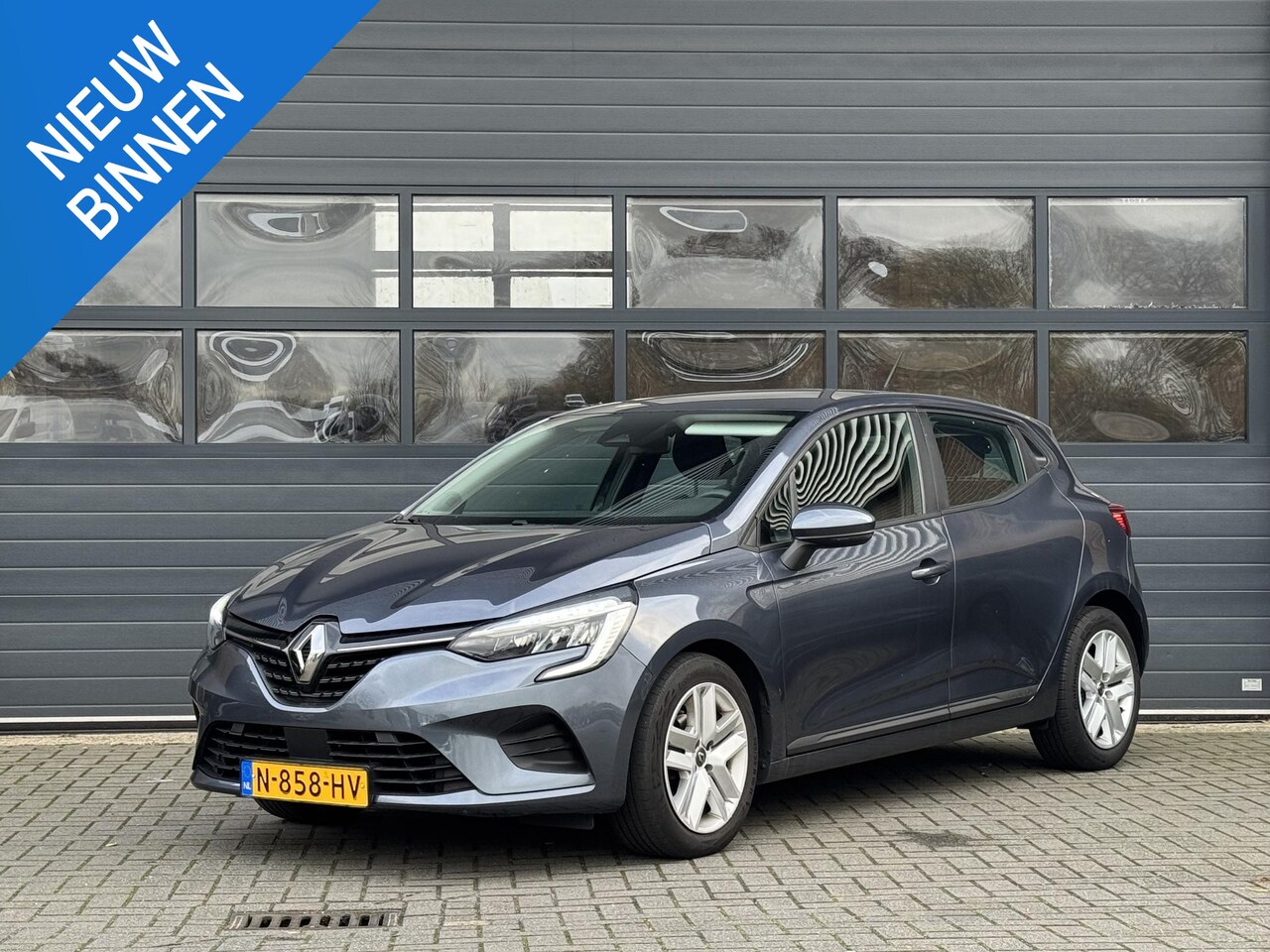 Renault Clio - 1.0 TCE BUSINESS ZEN I CLIMATE CONTROL I APPLE CARPLAY I KEYLESS ENTRY I NAVIGATIE - AutoWereld.nl