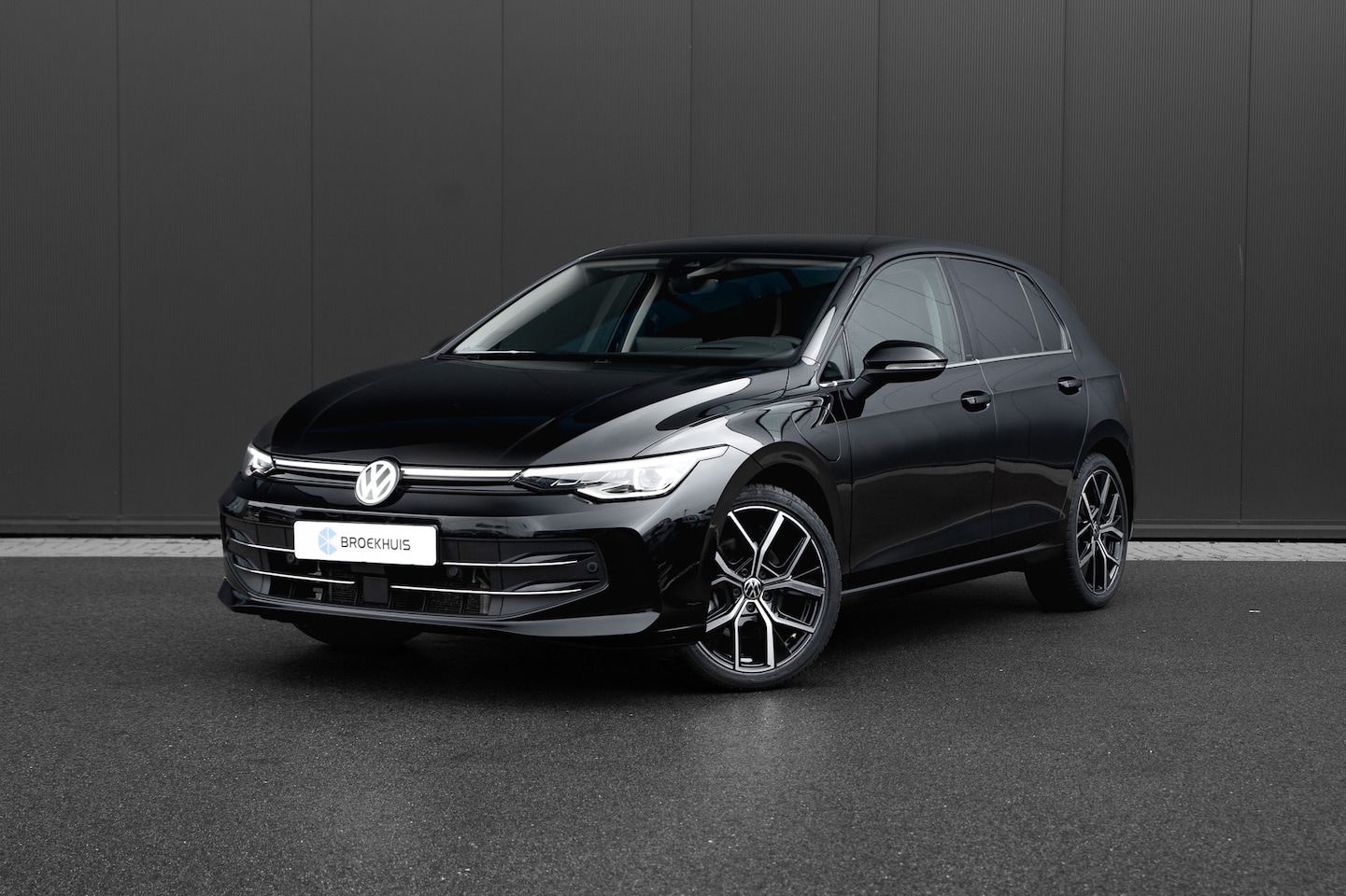 Volkswagen Golf - 1.5 eHybrid 204pk Style Edition Trekhaak | Camera | Head-Up | Elektrische stoelen | - AutoWereld.nl