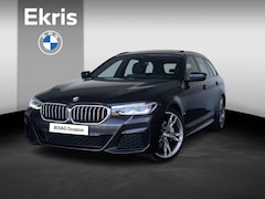 BMW 5-serie Touring - 530i xDrive | M Sportpakket | Verwarmd Stuurwiel | Achteruitrijcamera | Panoramadak | Stoe