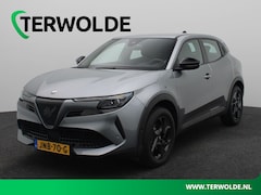 Alfa Romeo Junior - 1.2 Turbo Hybrid Ibrida | Navigatie | Parkeercamera | Keyless Entry | Adapt. Cruise |