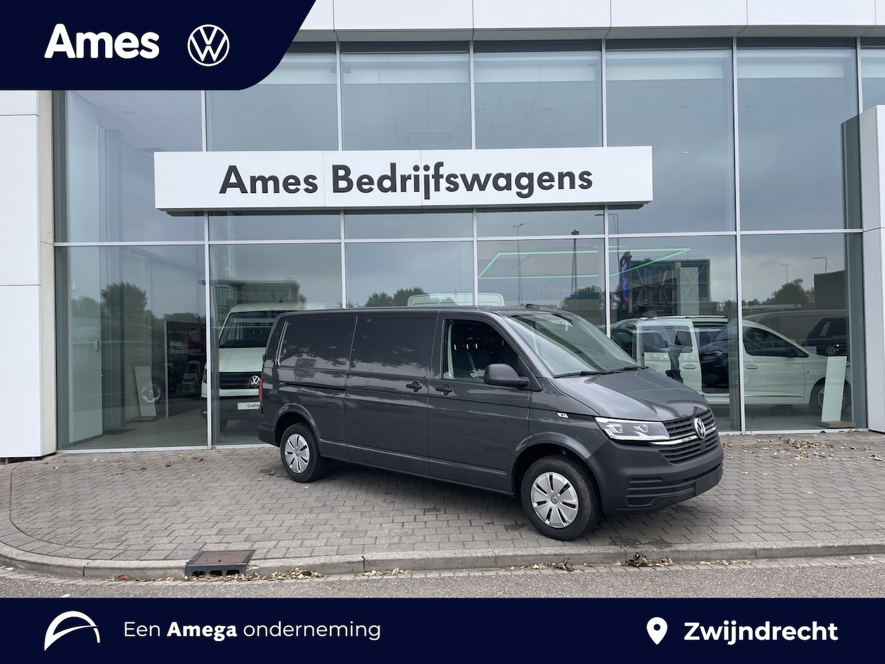 Volkswagen Transporter - 2.0 TDI 150 pk L2H1 28 | App connect | PDC | Cruise | Handgeschakeld - AutoWereld.nl