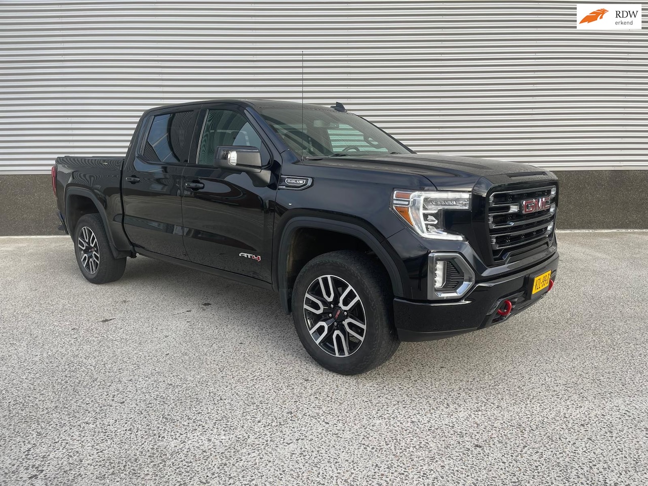 GMC Sierra - AT4 5.3 V8 pano carplay full options marge auto multigate - AutoWereld.nl