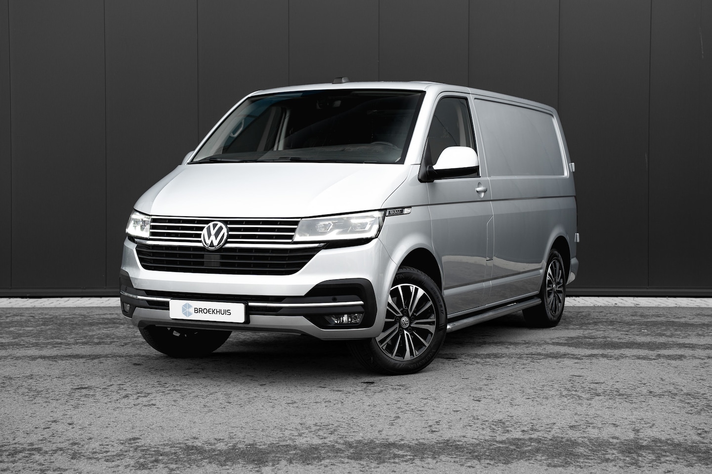 Volkswagen Transporter - 2.0 TDI L1H1 28 Bulli 150 Pk DSG | Achterdeuren | Trekhaak | - AutoWereld.nl