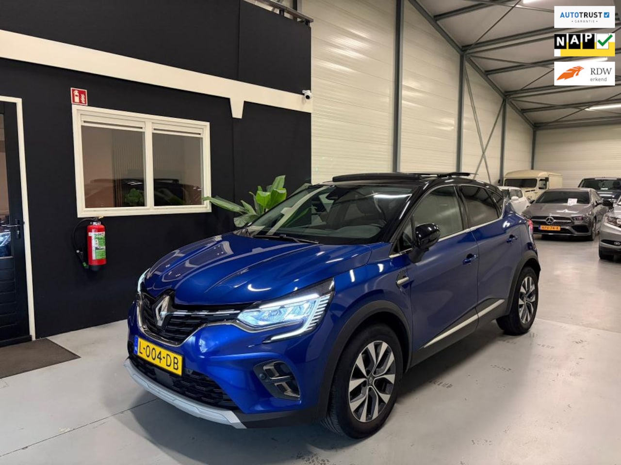 Renault Captur - 1.0 TCe 90 Intens Pano Schuifdak - AutoWereld.nl
