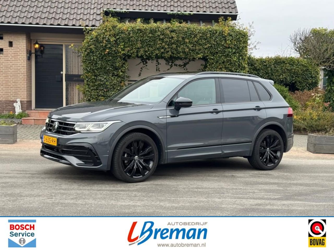 Volkswagen Tiguan - 1.5 TSI DSG R-LINE Black Style Panoramadak NL-auto 1e Eig. - AutoWereld.nl