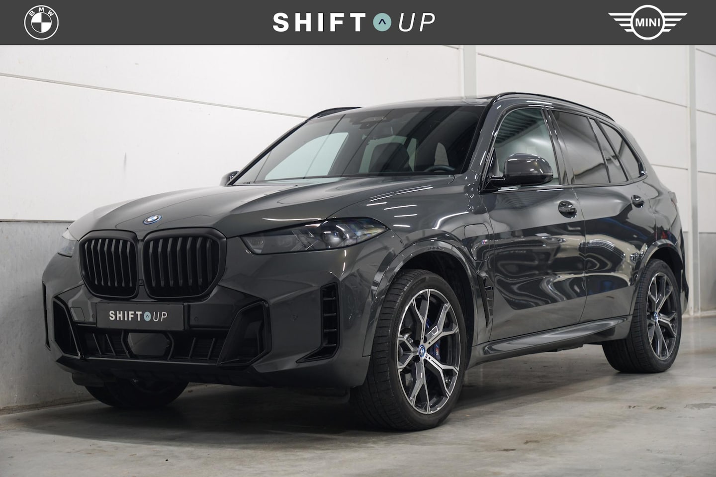 BMW X5 - xDrive50e M-Sport | M-Stoelen | Panoramadak | CoPilot | Carbon | Stoelventilatie - AutoWereld.nl