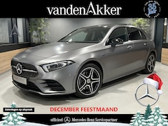 Mercedes-Benz A-klasse - 250e AMG// Panoramadak // Memory // MultiBeam LED // Keyless // Magno Grijs // Augmented