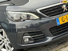 Peugeot 308 SW - 1.2 PureTech B.L. 110pk Executive - Gris Haria - Panorama/Carplay