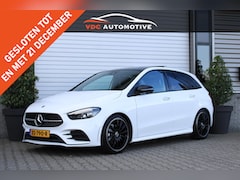 Mercedes-Benz B-klasse - 180 AMG Pano | Camera | Keyless | Multispaak AMG | Widescreen | Sfeerverlichting | 1e Eige