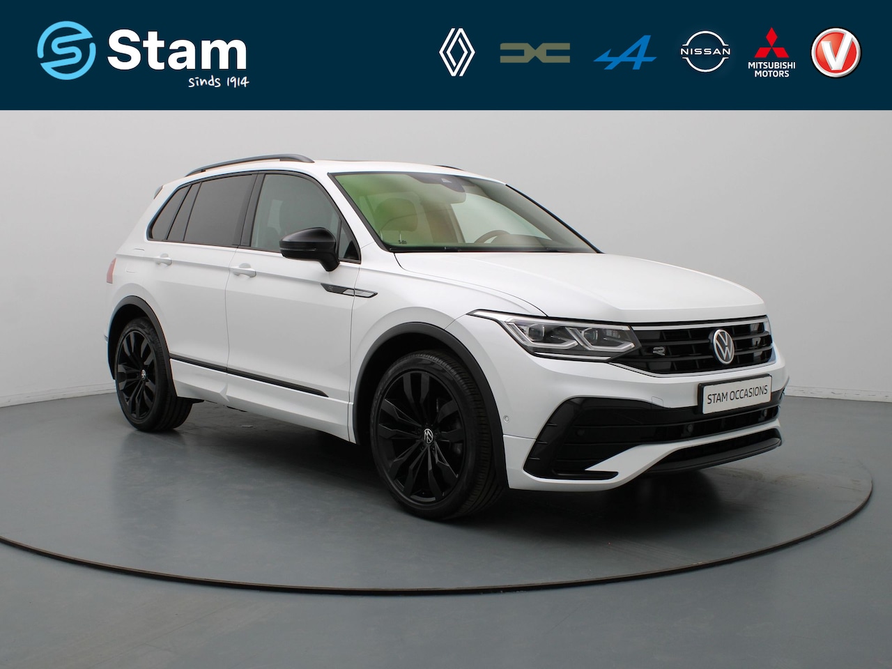 Volkswagen Tiguan - 150pk TSI R-Line Business+ Automaat Camera | Adapt. Cruise | Navi | Parkeersens. v+a | Sto - AutoWereld.nl