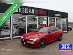 Alfa Romeo Giulia - 2.2 245PK Xenon/Adaptive-Cruise/19Inch/NAP