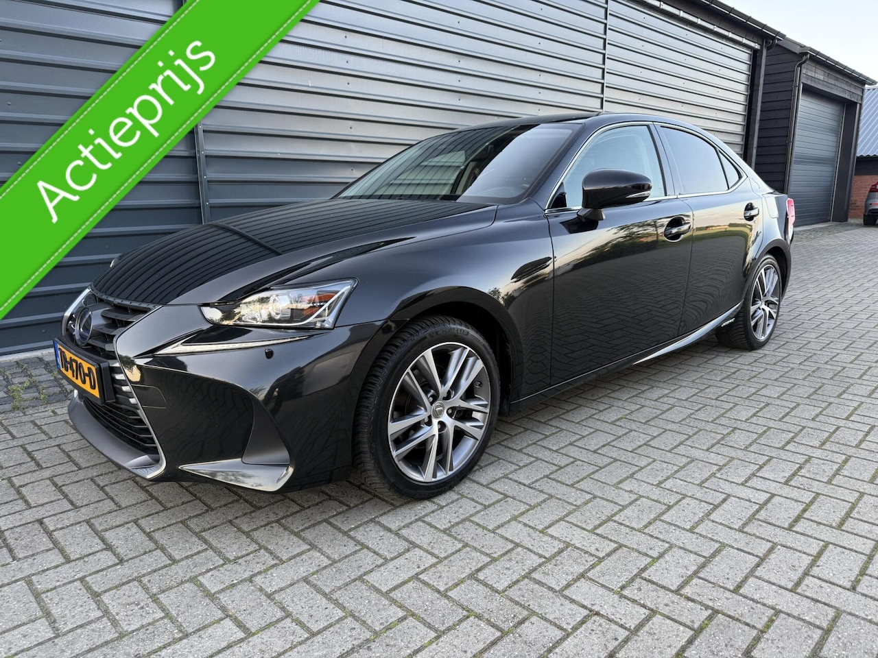 Lexus IS - 300h Hybrid Business Line Cruise Camera Automaat - AutoWereld.nl