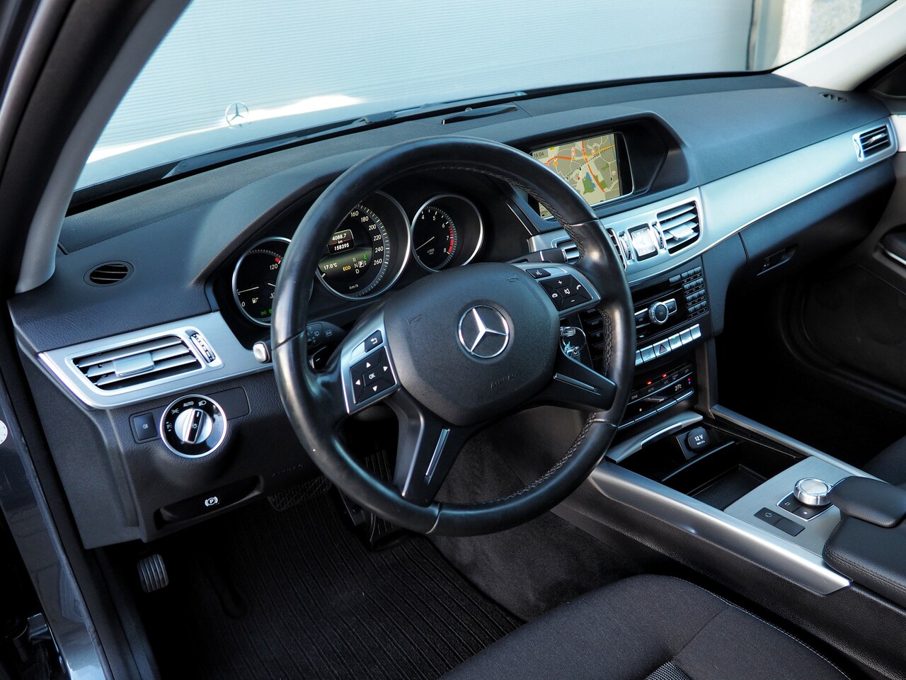 Mercedes-Benz E-klasse Estate - 250 Ambition CLIMA CRUISE NAVI PARKEER S.