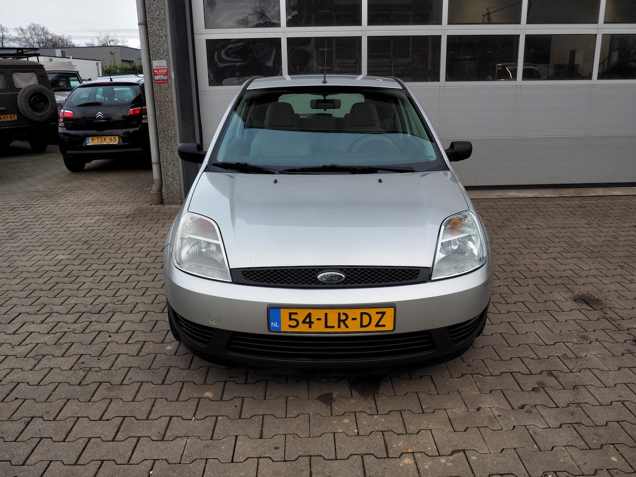 Ford Fiesta - 1.25 16V Ambiente AIRCO ELEKTRISCH PAKKET LM VELGEN