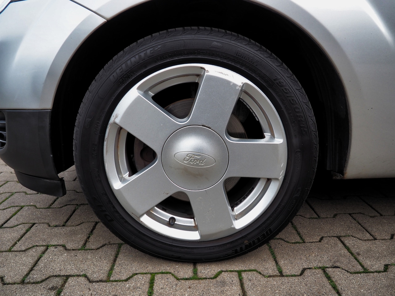 Ford Fiesta - 1.25 16V Ambiente AIRCO ELEKTRISCH PAKKET LM VELGEN