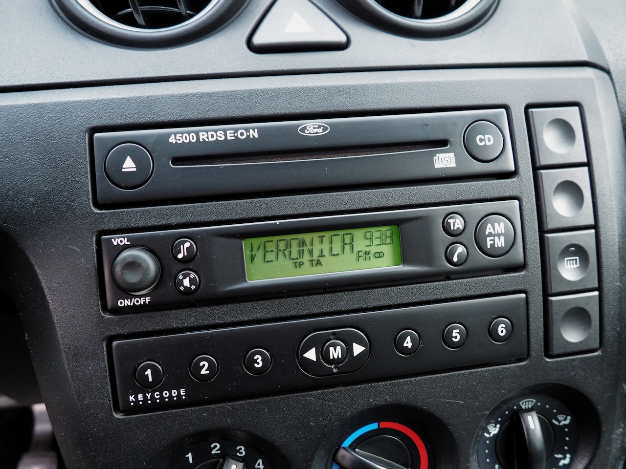 Ford Fiesta - 1.25 16V Ambiente AIRCO ELEKTRISCH PAKKET LM VELGEN