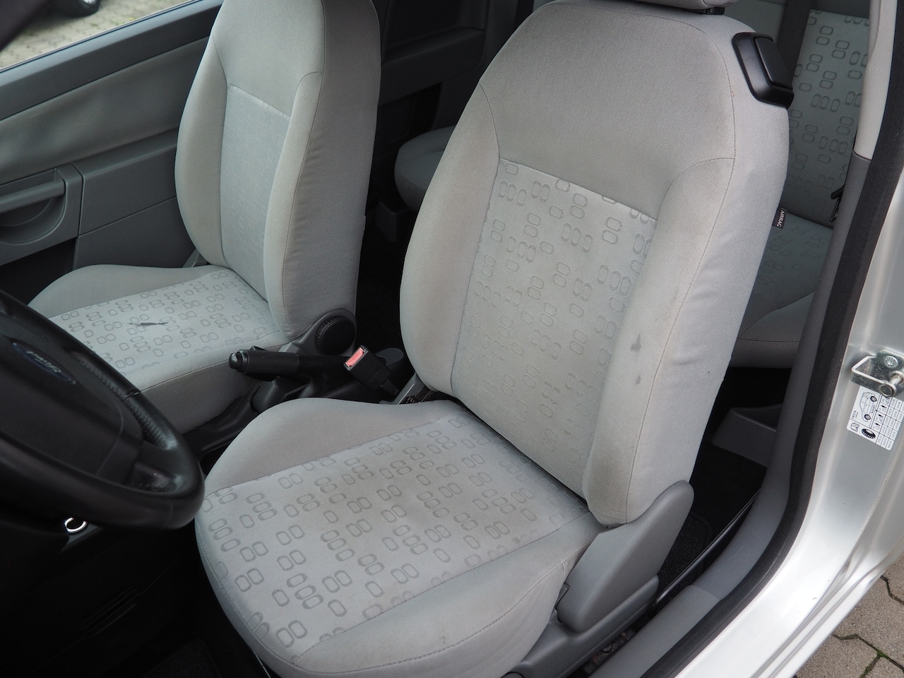 Ford Fiesta - 1.25 16V Ambiente AIRCO ELEKTRISCH PAKKET LM VELGEN