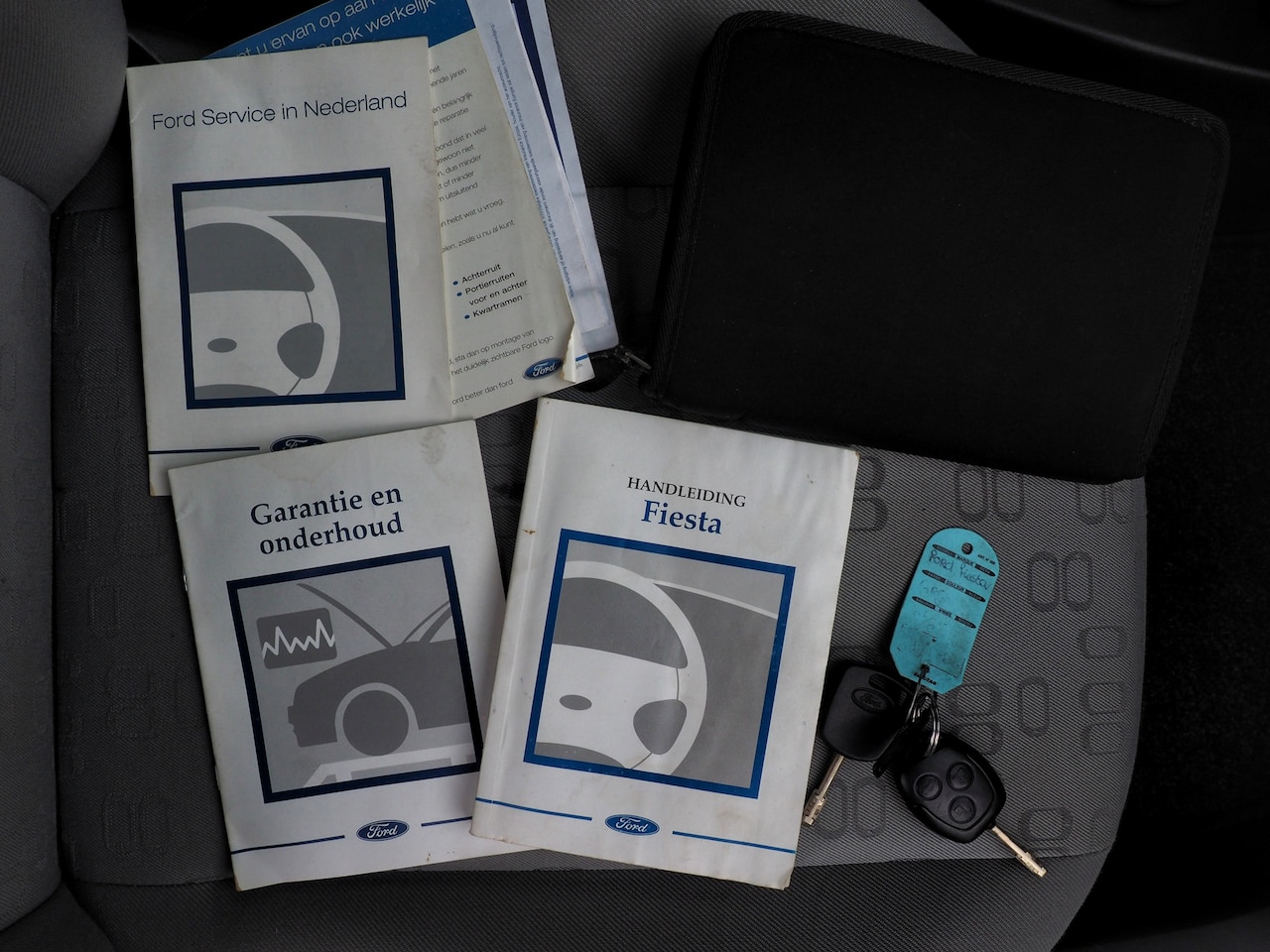 Ford Fiesta - 1.25 16V Ambiente AIRCO ELEKTRISCH PAKKET LM VELGEN