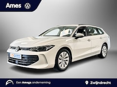 Volkswagen Passat Variant - 1.5 204pk eHybrid Business Parkeersensoren voor en achter | Achteruitrijcamera | Adaptive