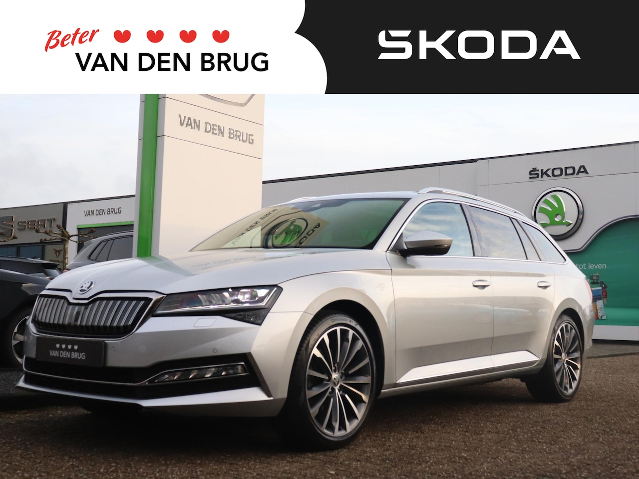 Skoda Superb - 1.4 TSI 218pk iV Laurin & Klement | Trekhaak | Panoramadak | Dynamic chassis control | 360 - AutoWereld.nl