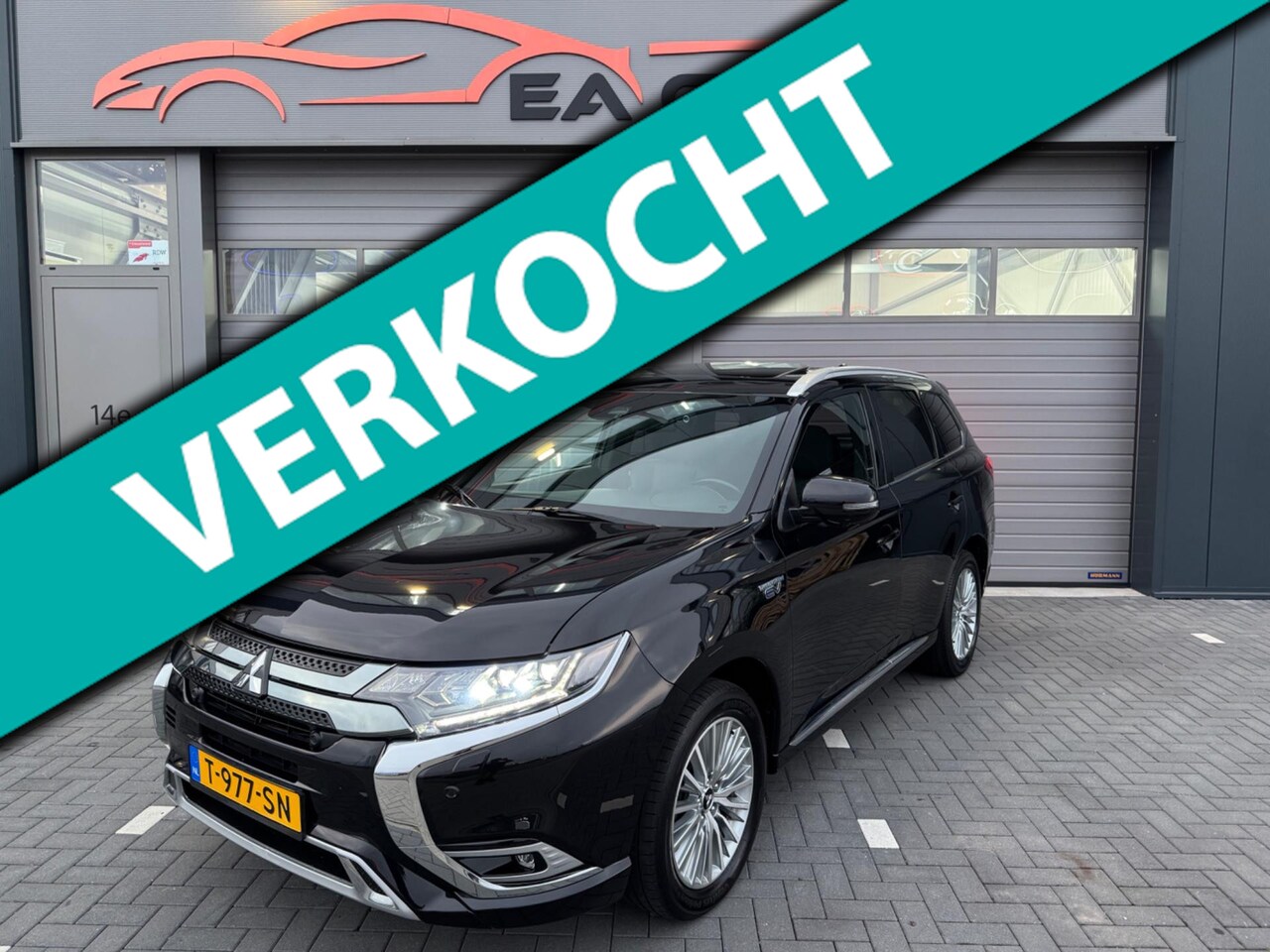 Mitsubishi Outlander - 2.4 PHEV S-Edition Black BOMVOL - AutoWereld.nl