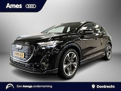 Audi Q4 e-tron - 35 S-Line 55 kWh MMI navigatie plus / Smartphoneinterface / S line-exterieur / Assistentie