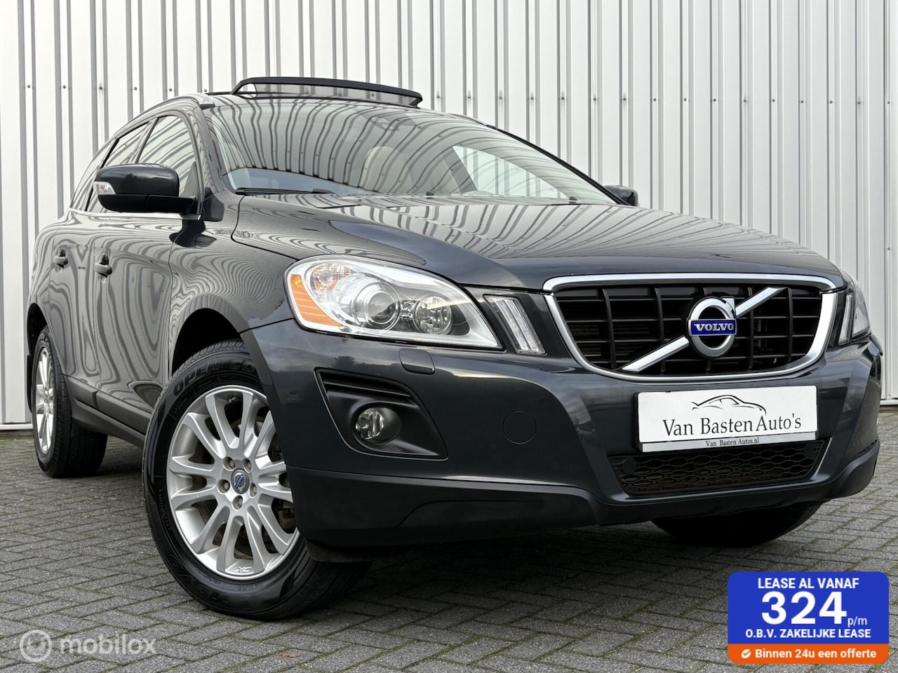 Volvo XC60 - 3.0 T6 AWD Summum | Aut | Pano | Led | Youngtimer | 285pk | Trekhaak | Volledige historie - AutoWereld.nl
