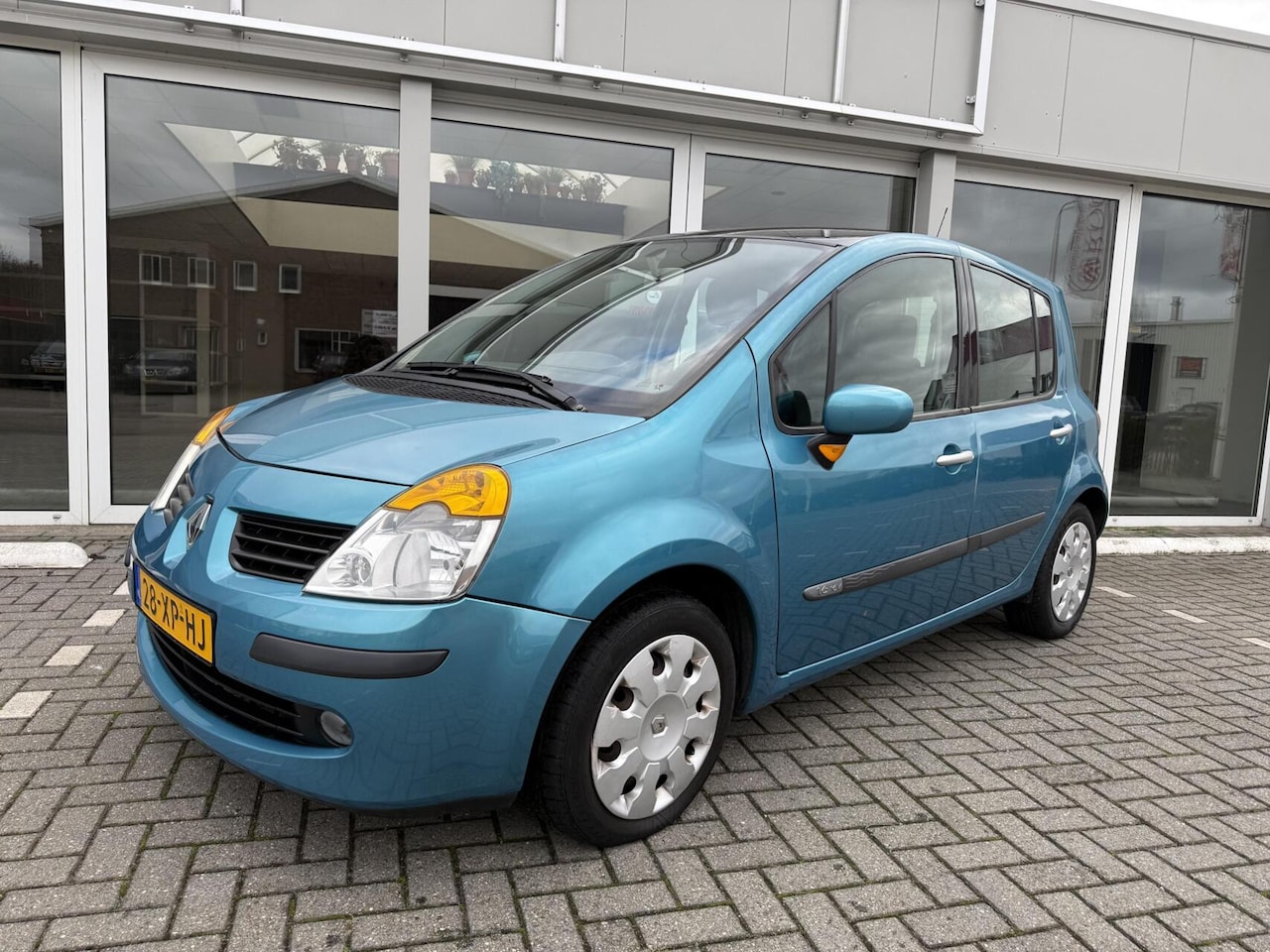 Renault Modus - 1.6-16V Authentique Basis 1.6-16V Authentique Basis - AutoWereld.nl