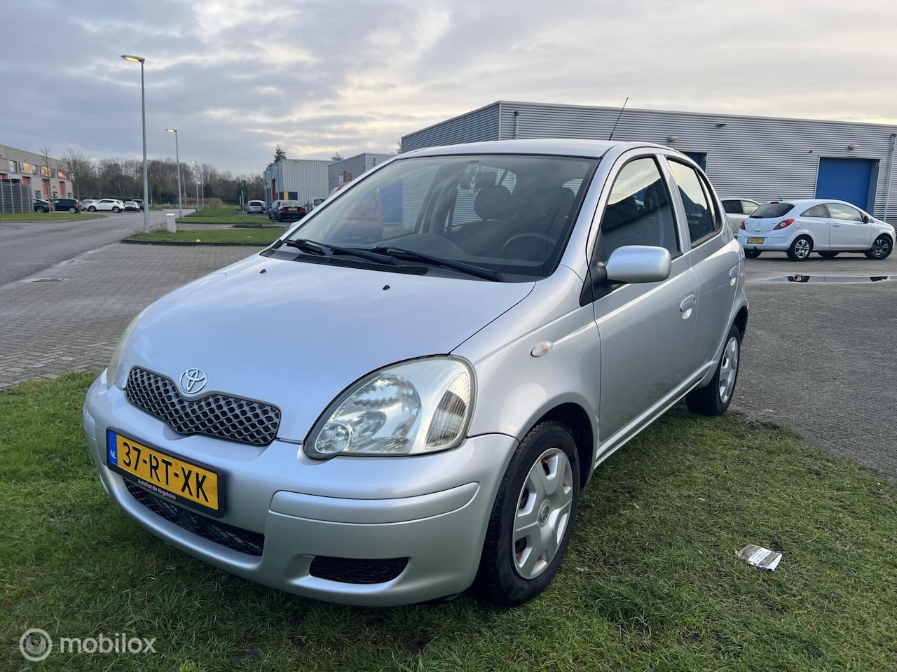 Toyota Yaris - 1.3 VVT-i Sol | Automaat | Airco | 52.774 KM! - AutoWereld.nl