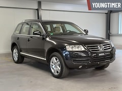Volkswagen Touareg - 4.2 V8 Automaat (Xenon / Luchtvering)