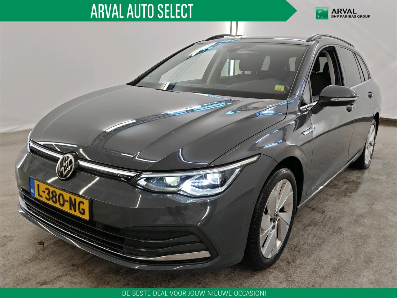 Volkswagen Golf Variant - 1.5 eTSI 150pk Automaat Style | Winter- en Assistentiepakket | Matrix LED | CarPlay | Navi - AutoWereld.nl