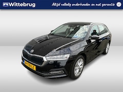 Skoda Octavia Combi - 1.5 e-TSI 150pk Style DSG Automaat Parkeersensoren / Navigatie / Stoelverwarming / Digital