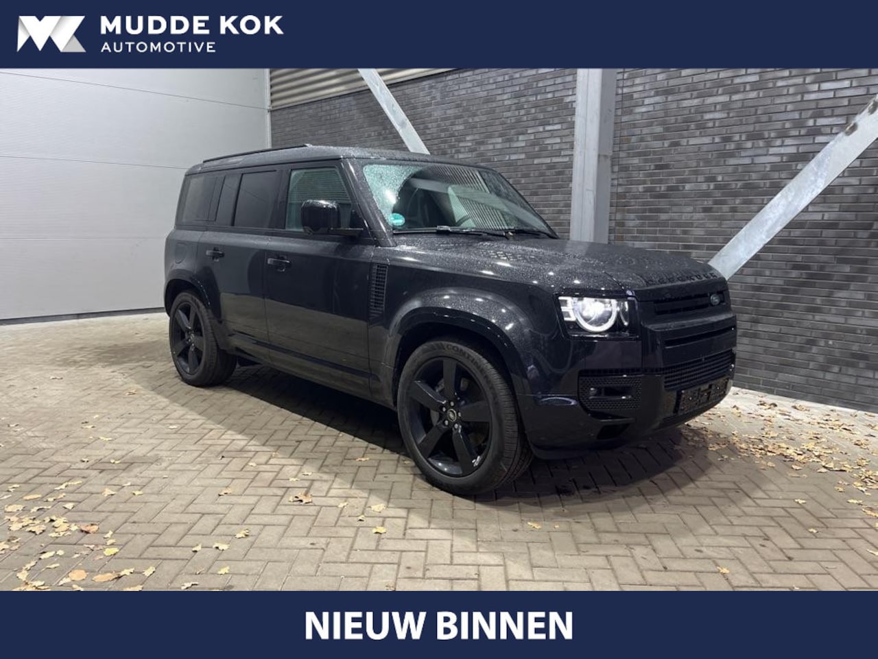 Land Rover Defender 110 - P300e X-Dynamic HSE | Black Pack | Head-Up | ClearSight | 22 Inch | Panoramadak | Tow Pack - AutoWereld.nl