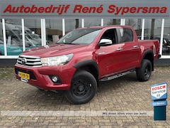 Toyota HiLux - 2.4 D-4D-F Double Cab Professional | Automaat | Trekhaak | Stoelverwarming | Parkeer Camer