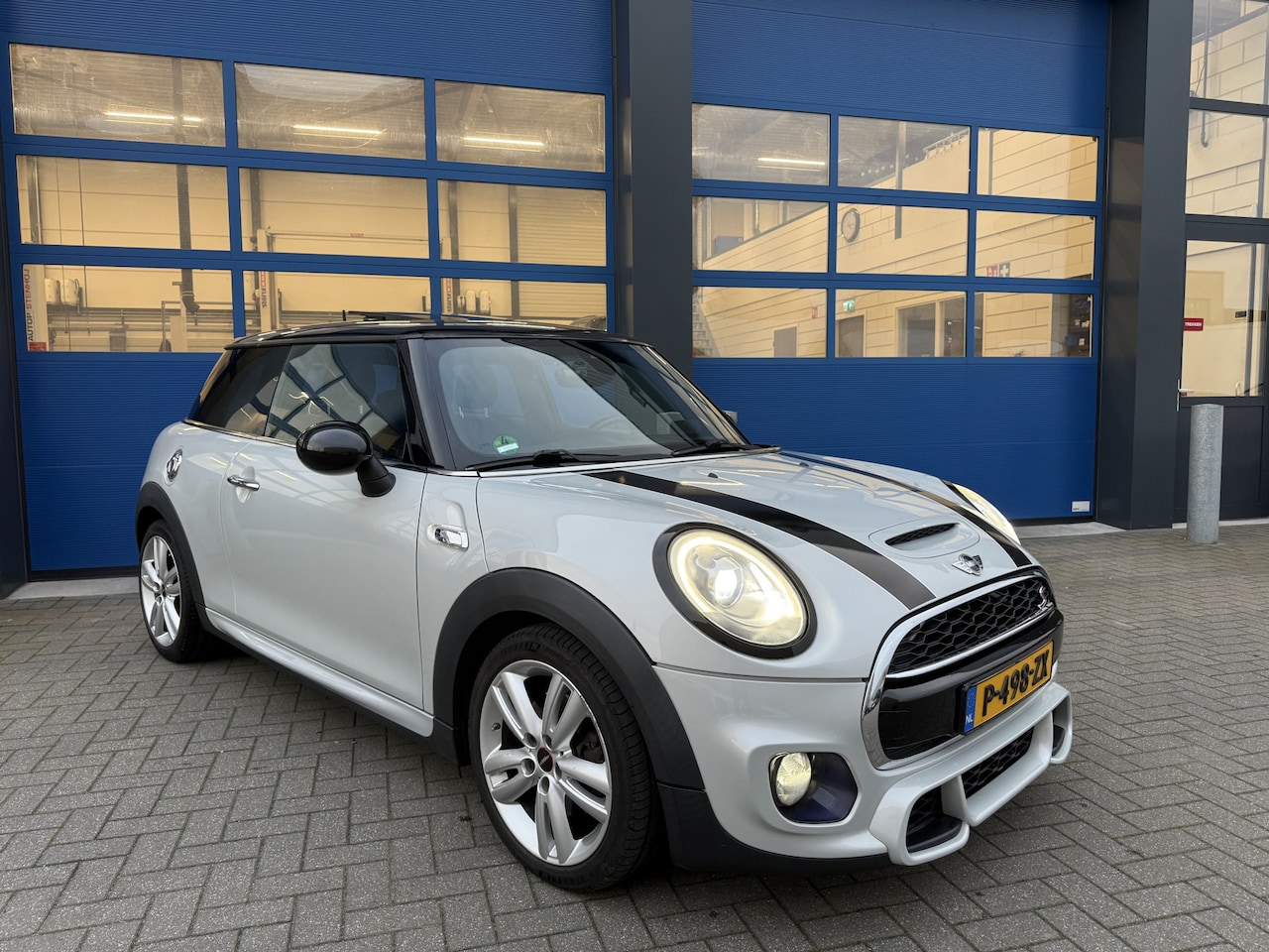MINI Cooper S - Mini 2.0 192Pk Pano/ Automaat/ Led/ Chili Serious Business - AutoWereld.nl