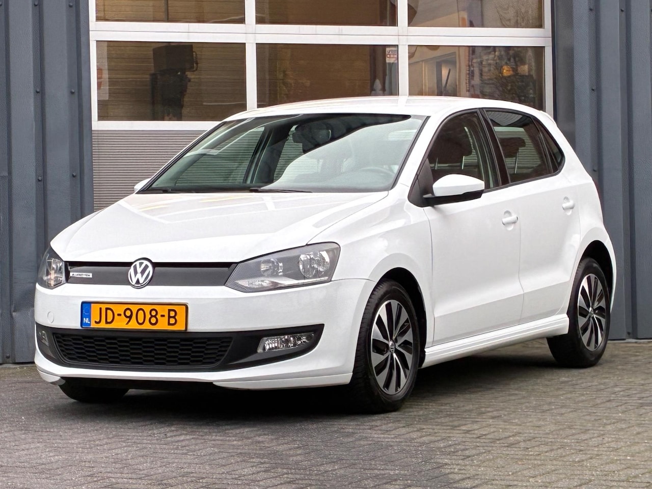 Volkswagen Polo - 1.0 TSI Climatecontrole Navigatie Lm Velgen - AutoWereld.nl